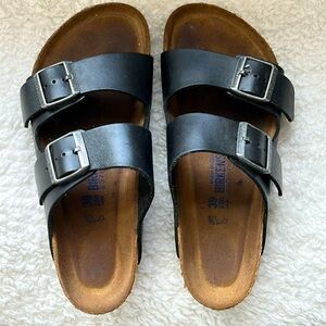 Birkenstock Arizona Soft Footbed in Black Oiled Leather